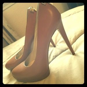 Michael Kors pump